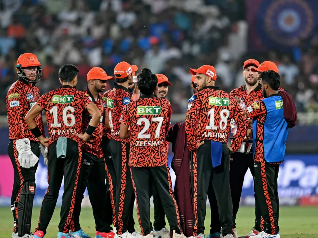 The current image has no alternative text. The file name is: CRICKET-IND-IPL-T20-DELHI-HYDERABAD-73_1743408066822_1743408081043.webp